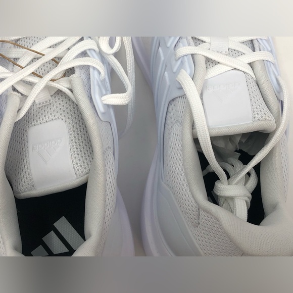 Adidas Women’s UBounce DNA Running Shoes - Size 7.5 Previous display model - Picture 3 of 13